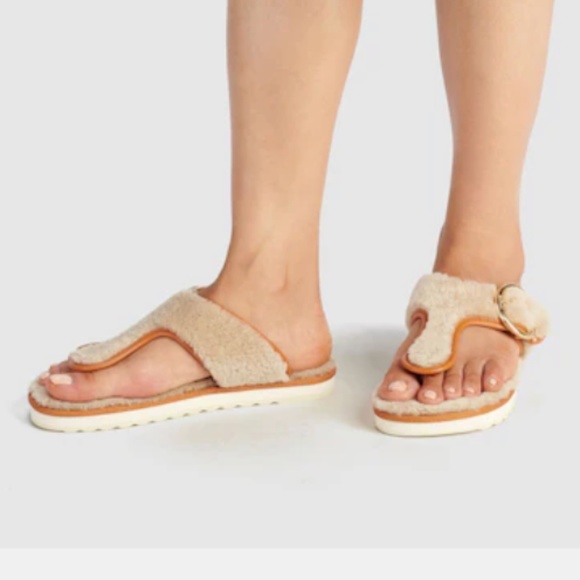 Coach Shoes - NWT COACH HOLLIE WOMENS LEATHER COMFORT INSOLE THONG SANDALS - Size 7.5